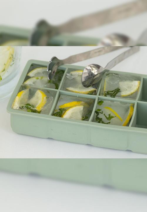 Home Classix - Home Classix Silicone 8-holes Square Ice Cube Tray - medium green