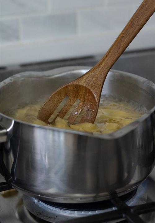 Home Classix - Wooden Slotted Spoon - light brown