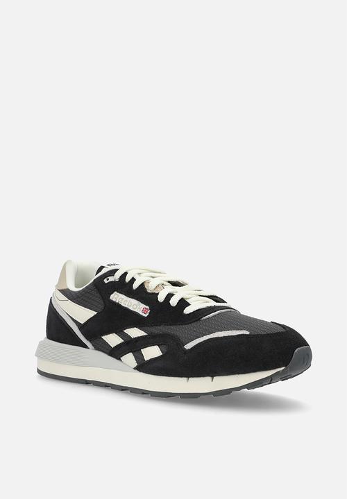 Reebok - Classic Nylon-Black/Almostblack/Vintagechalk