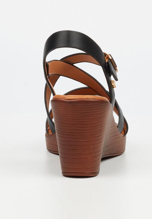 Butterfly Feet - Allora 5 strappy wedge heel - black