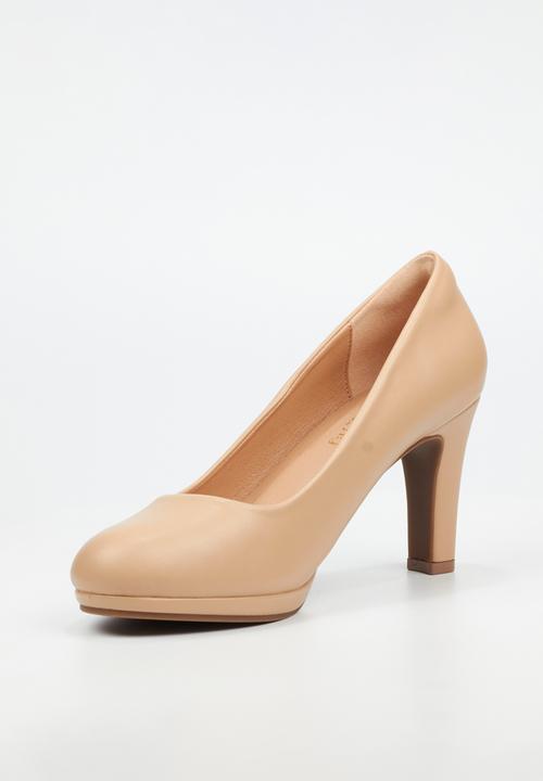 Butterfly Classics - Amethyst 1 court heel - beige