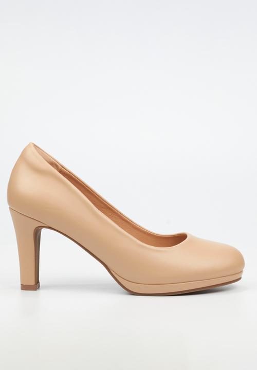 Butterfly Classics - Amethyst 1 court heel - beige