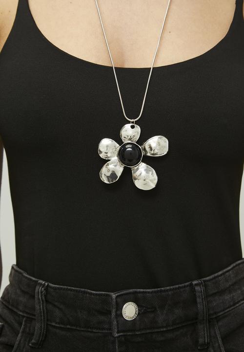 Tessa Design - Yael Flower Pendant Necklace-Silver