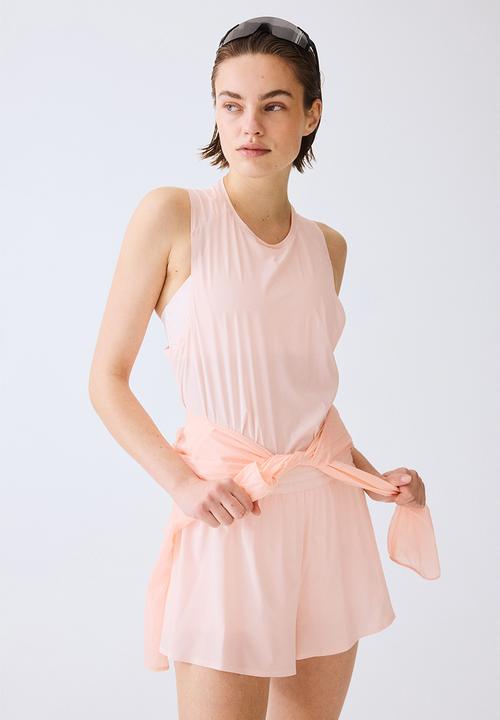H&M - Layered sports shorts with pocket - blush