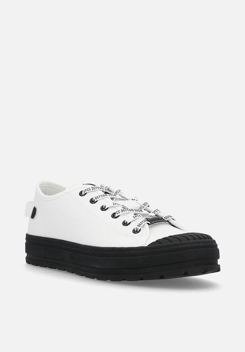 S.P.C.C - Surge DEFCON Lo Sneakers  - White/Black