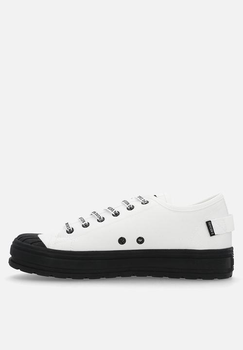 S.P.C.C - Surge DEFCON Lo Sneakers  - White/Black