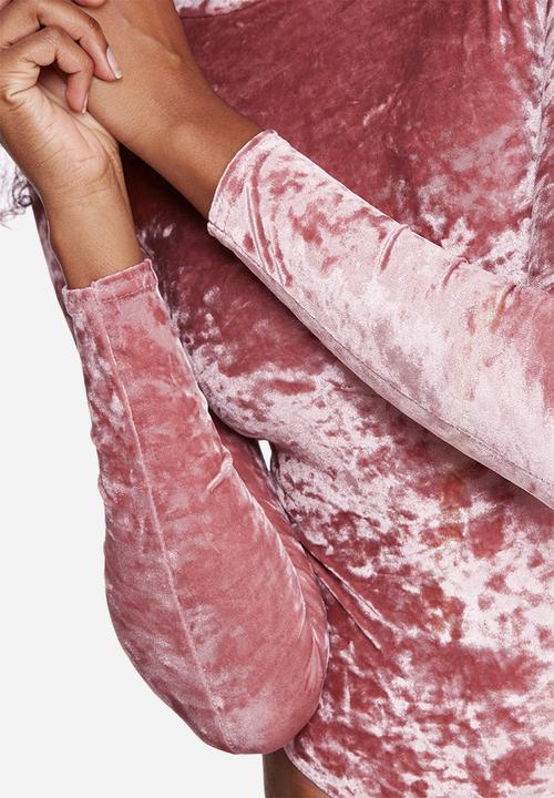 Missguided - Velvet high neck bodysuit