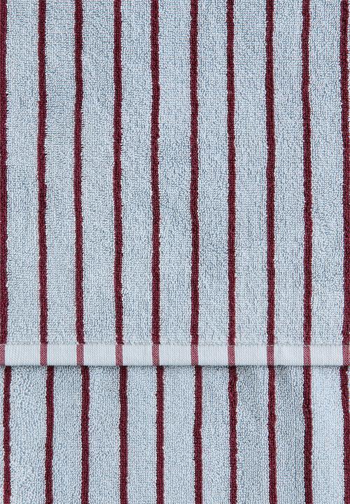 H&M - Striped bath towel  - light blue/dark red striped