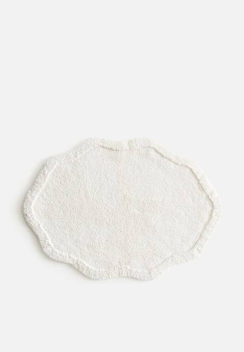 H&M - Tufted cotton bath mat - white