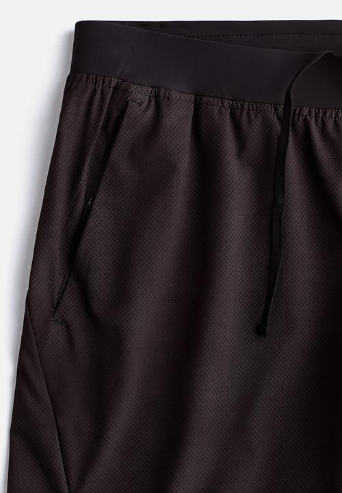 H&M - Mid-length sports shorts with drymove - dark brown