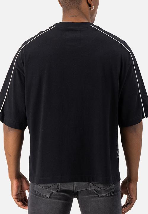 S.P.C.C - MDS Silas Tee  - Black