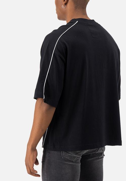 S.P.C.C - MDS Silas Tee  - Black