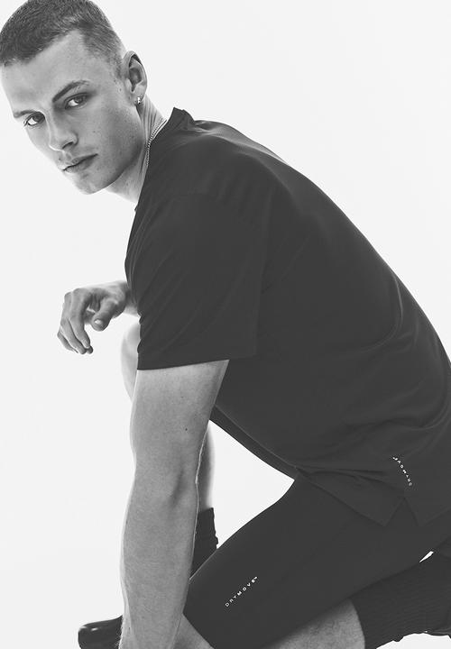 H&M - Mesh sports T-shirt with drymove - dark blue