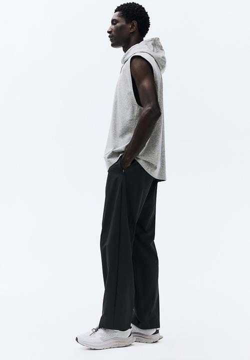 H&M - Regular fit sleeveless sports hoodie with drymove™ - grey marl