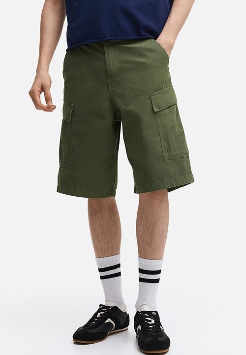 H&M - Loose fit cotton cargo shorts - khaki green