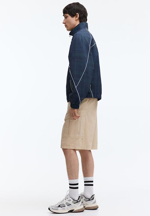 H&M - Loose fit cotton cargo shorts - beige