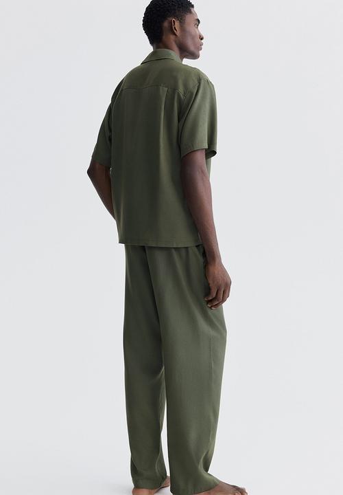 H&M - Relaxed fit resort shirt - dark khaki green