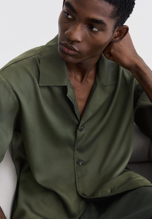 H&M - Relaxed fit resort shirt - dark khaki green
