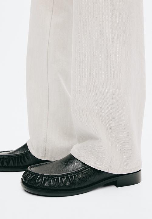 H&M - H&M Atelier: Leather loafers - black
