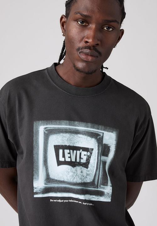 Levi’s® - VINTAGE FIT GRAPHIC TEE - 87373-0441 BLURRED BW TV PHANTOM