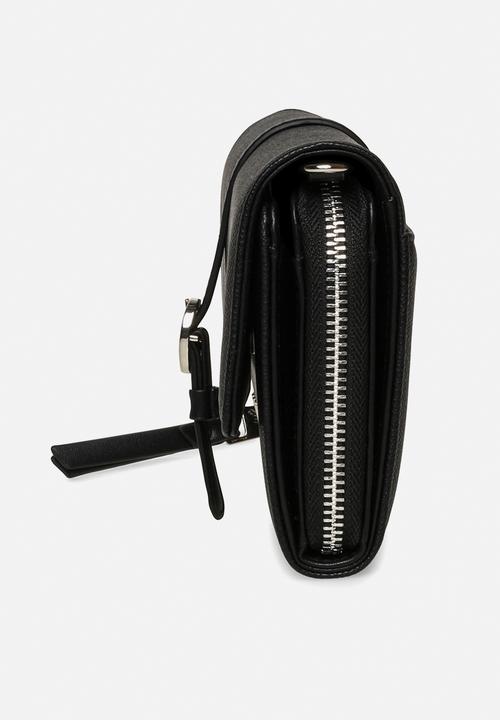Steve Madden - Bpetal crossbody bag - black