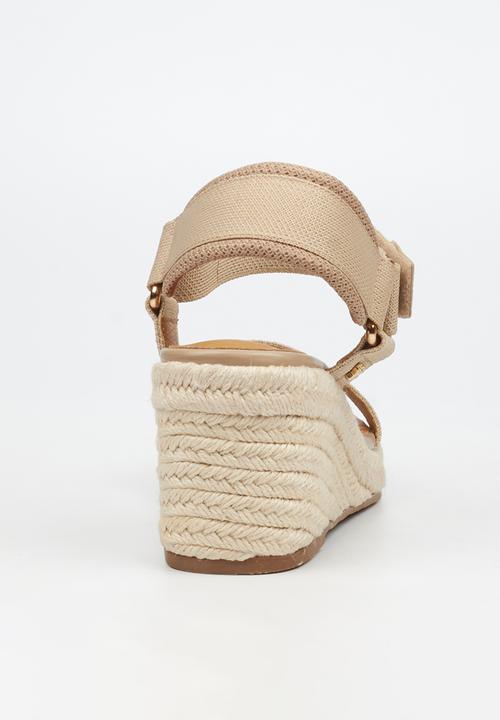 Butterfly Feet - Escada 1 espadrille wedge heel - beige