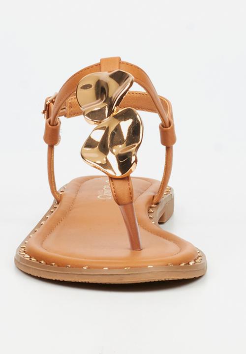 Miss Black - Alia 5 classic gold trim sandal - tan