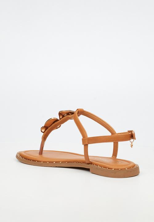 Miss Black - Alia 5 classic gold trim sandal - tan