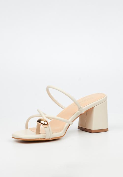 Miss Black - Bardot 10 strappy block heel - ivory