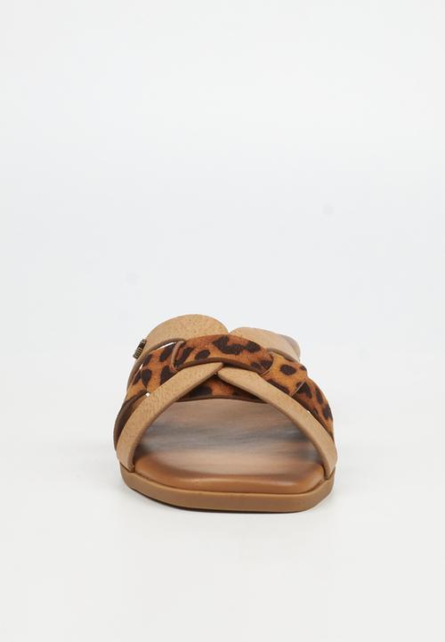 Butterfly Feet - Libby 1 slide - beige