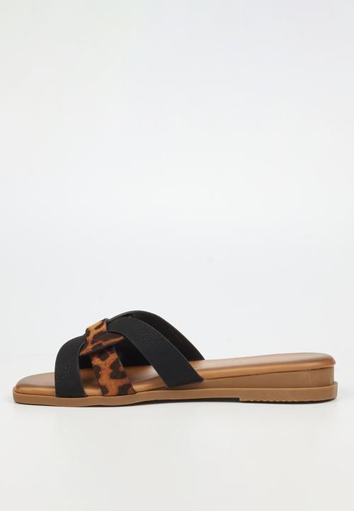 Butterfly Feet - Libby 1 slide - black