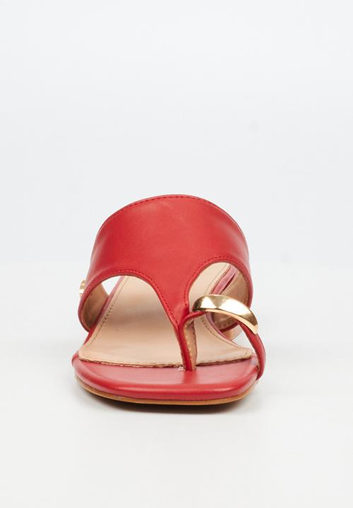 Miss Black - Joanna 1 gold trim low block heel - red
