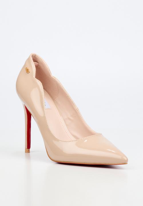 Miss Black - Lola 1 classic scallop heel - natural