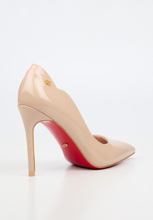 Miss Black - Lola 1 classic scallop heel - natural