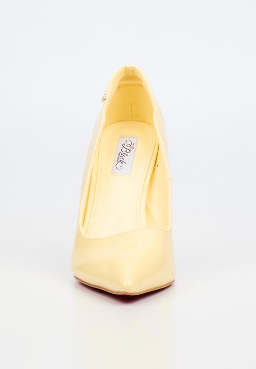 Miss Black - Lola 1 classic scallop heel - yellow