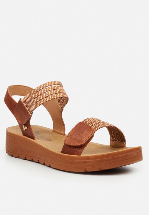 Butterfly Feet - Xara 8 ankle strap sandal - tan