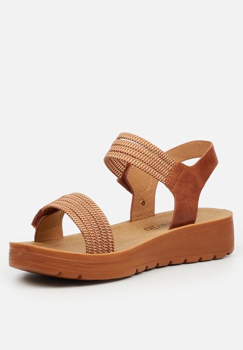 Butterfly Feet - Xara 8 ankle strap sandal - tan