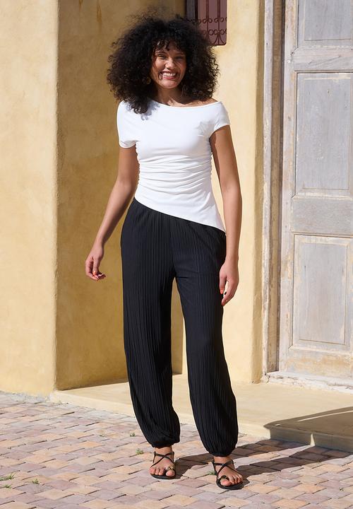 Me&B - Off The Shoulder Asymmetrical Top - Milk