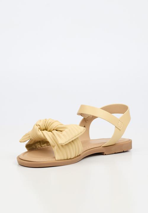 Flutterby - Ella 2 girls sandal - yellow