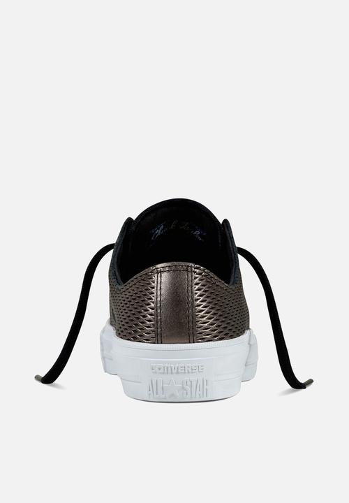 Converse - Chuck Taylor All Star II Perf Leather