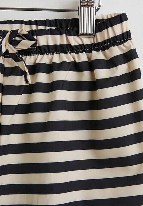 Pop Candy - Even striped shirt and shorts - beige