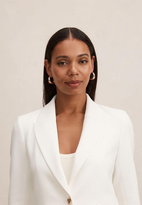 Forever New - Trixie gold button blazer - porcelain