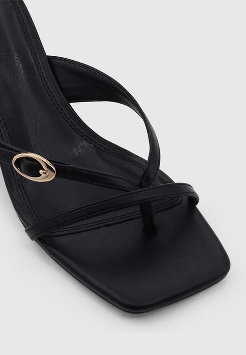 Forever New - Belinda buckle detail thong heeled sandal - black