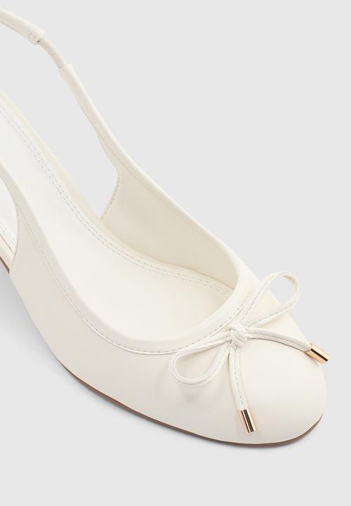 Forever New - Camryn block heel ballet shoe - ivory