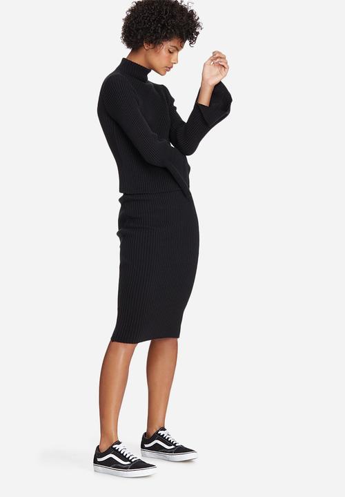 dailyfriday - Split sleeve funnel neck