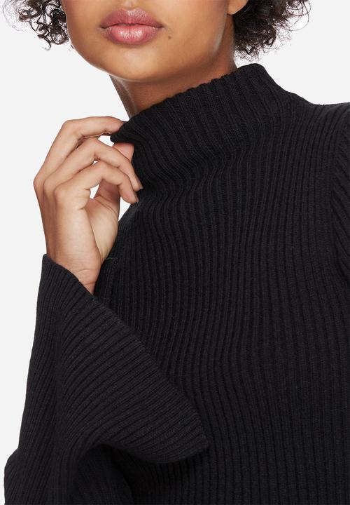 dailyfriday - Split sleeve funnel neck