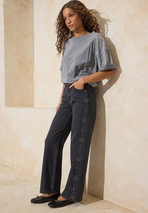 Trendyol - High-Waist Cotton Wide-Leg Jeans with Stone Detail - Black