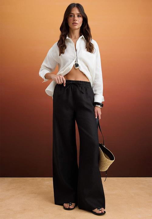 Trendyol - High-Waist Elasticated Linen Trousers - Black