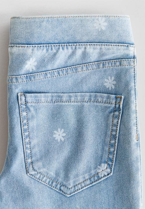 H&M - Denim-look flared jeggings - light denim blue/floral