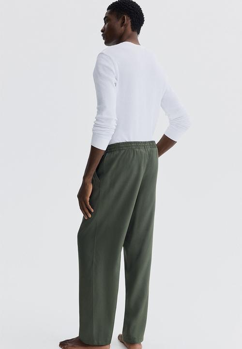 H&M - Relaxed fit lyocell trousers - khaki green